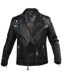 schwarze Lederjacke