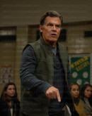 Weapons 2025 Josh Brolin Green Vest